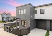 Brandnew freehold 3 beds + study 2.5 baths home with garage, close to schools , waterfront walkways and nature reserves of Wai O Taiki Bay, local shops, 0.3 km to Glenbrae School, 0.6 km to Tamaki College, 25C Sunnymead Road, Glen Innes, Auckland