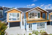 Rangitoto College zone, Standalone 4 beds 2.5 baths home with garage, close to schools, beach, reserve, shops, supermarket, 0.6 km to Browns Bay School, 7B Garadice Road, Rothesay Bay, Auckland