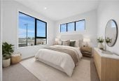 Brandnew standalone 5 beds 3 baths house with garage, 2 beds 1 bath ground floor, close to Opaheke schools, nearby reserves, and Rosehill College, 34 Bannockburn Road, Opaheke, Auckland