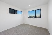 Standalone 3 beds 2.5 baths house with garage, close to schools, Southgate shopping centre and Papakura town centre, parks, 0.5 km to Kauri Flats School, 0.9 km to Cosgrove School, 1.7 km to Papakura High School, 25 John Gray Street, Papakura, Auckland