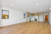 Standalone 3 beds 2.5 baths house with garage, close to schools, Southgate shopping centre and Papakura town centre, parks, 0.5 km to Kauri Flats School, 0.9 km to Cosgrove School, 1.7 km to Papakura High School, 25 John Gray Street, Papakura, Auckland