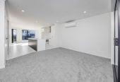 3 beds 1 bath home with car park, close to schools, shops, super markets, motorway access, 0.5 km to Takanini School, 15 Paapaakiri Loop, Takanini, Auckland