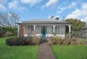 Opposite Mount Richmond playground, 858m2 soner site with RC Applied for 7 Lots, 3 beds 2 baths house with standalone garage, Just minutes from Sylvia Park Shopping Centre and New Zealand’s flagship IKEA store, 0.5 km to Otahuhu Intermediate, 1.2 km to Panama Road School, 654 Mount Wellington Highway, Mt Wellington, Auckland
