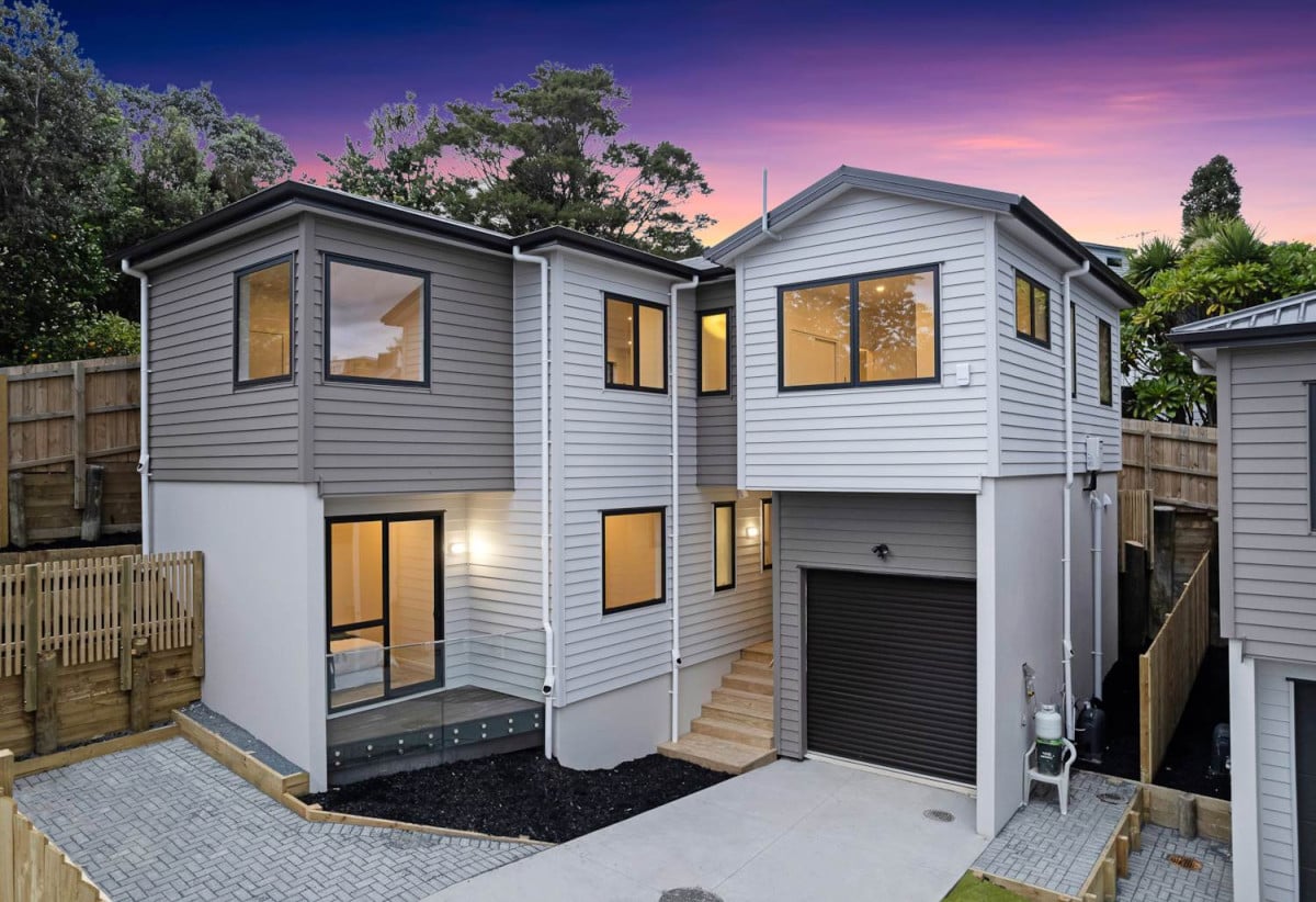Opposite a reserve, Brandnew standalone 5 beds 3 baths home with garage, 2 beds 1 bath ground floor, 0.7 km to Massey High School, 0.9 km to Massey Primary School, 1 km to Lincoln Heights School, close to local shops, easy motorway access, 24C Zingaro Place, Massey, Auckland