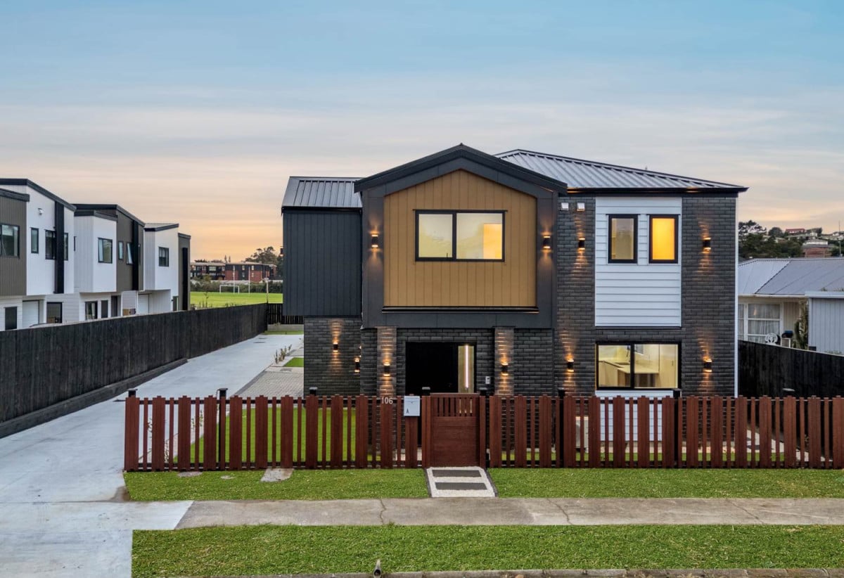10-Year Building Warranty, Brandnew standalone 4 beds 2.5 baths home with garage, close to schools, shops, supermarkets, reserves, 0.3 km to Edgewater College, 1.1 km to Anchorage Park School, 1.2 km to Pakuranga Intermediate, 106A Edgewater Drive, Pakuranga, Auckland
