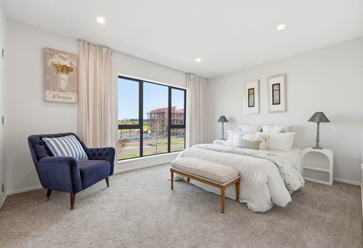 178m2 Freehold 5 beds (3 ensuites) 4 baths home with car park, close to local shops, schools, motorway access, 6/157 Bremner Road, Karaka, Auckland