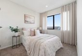 178m2 Freehold 5 beds (3 ensuites) 4 baths home with car park, close to local shops, schools, motorway access, 5/157 Bremner Road, Karaka, Auckland
