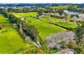 Motivated vendor, Home and Income on 4.2922ha Lifestyle land, 6 beds 4 baths houses, Positioned only an arm’s length from the Whenuapai First Special Housing Area (SHA)—a high-growth precinct developed by Oyster Capital & Fletcher Living, 22 Dale Road, Whenuapai, Auckland