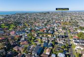Macleans College zone, Brandnew standalone 5 beds (3 ensuites) 4.5 baths home with garage, 0.6 km to Pigeon Mountain School, 0.8 km to Bucklands Beach Intermediate, 1.1 km to Macleans College, Lot 1, 10 Mimosa Place, Half Moon Bay, Auckland