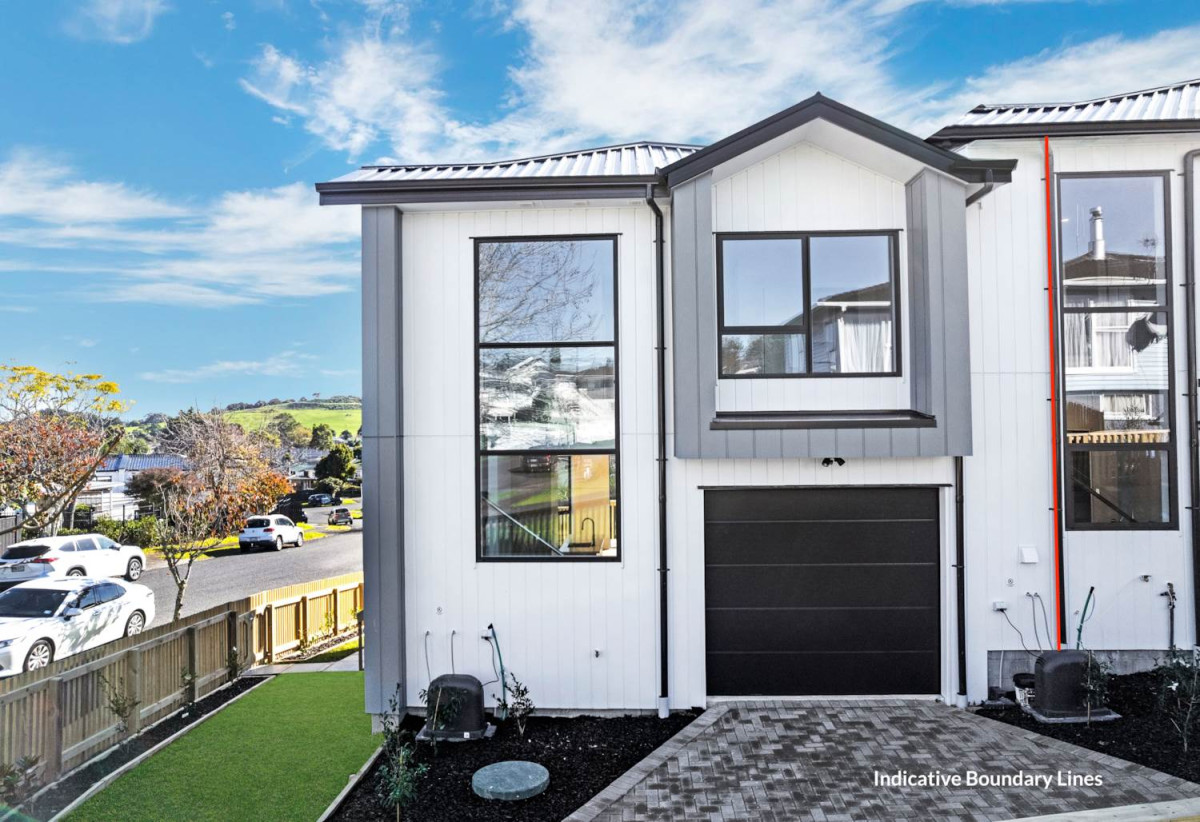 Brandnew 3 beds 2.5 baths home with garage, close to schools, beaches, Highland Park shopping centre, 0.4 km to Macleans Primary School, 1 km to Pakuranga College and Howick Intermediate, Lot 3/1 Pauline Place, Bucklands Beach, Auckland