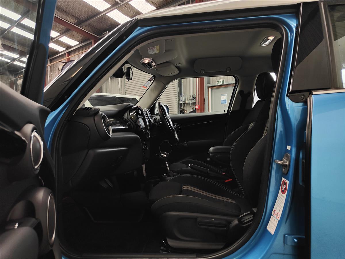 2015 BMW Mini COOPER S/5 DOORS/2.0 TURBO/STEERING WHEEL CONTROL Hatchback Automatic, 4 seats, Light Blue / White, New Import, Petrol, 2,000 cc, 40,419 km