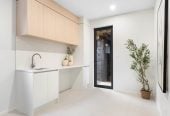 587m2 section, 227m2 Brandnew standalone 5 beds (1 ensuite) 3 baths house with double garage and big backyard, 3 beds 1 bath ground floor, move-in ready, close to schools, shops, beach, motorway access, 0.5 km to Nukumea School, 2 km to Orewa College, 242E West Hoe Heights, Orewa, Auckland