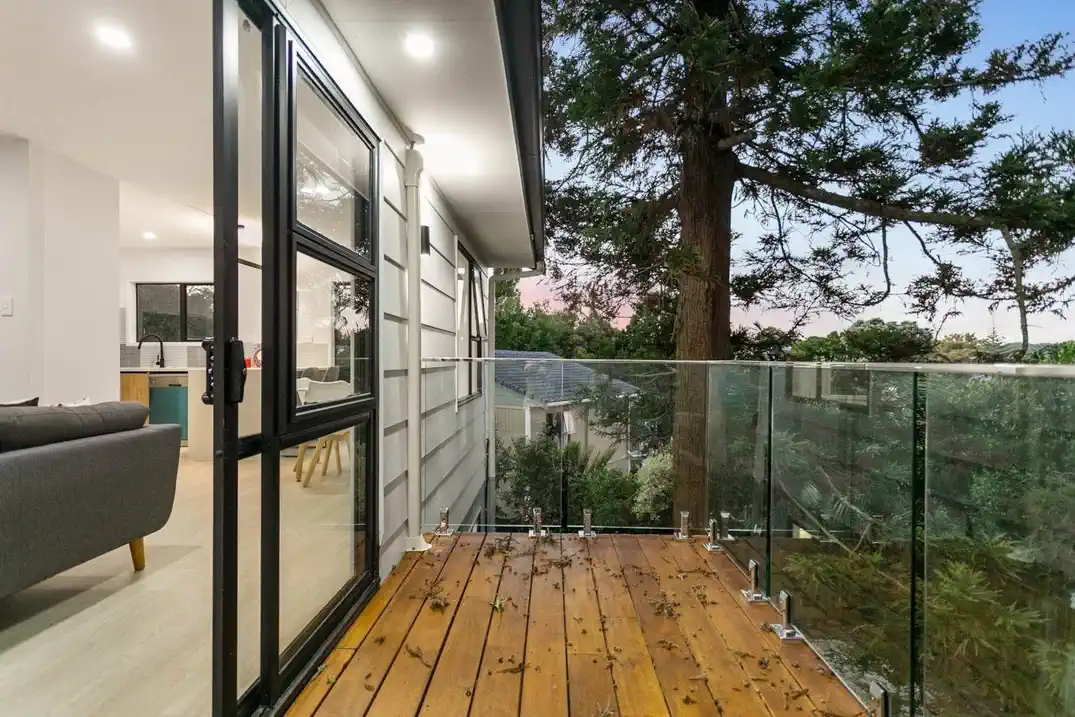 For rent, Renovated 3 beds 1.5 baths house, plus a loft area for extra space like a big study, office or storage, Available from 13th July, 1/34 Fordham Street, Beach Haven, Auckland
