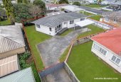 499m2 section, 3 beds 1 bath house with carport, close to schools Manurewa town centre, 0.6 km to Manurewa Intermediate, 0.8 km to Manurewa West School, 0.9 km to Manurewa High School, 31B Jellicoe Road, Manurewa, Auckland