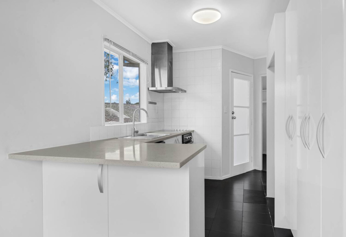 499m2 section, 3 beds 1 bath house with carport, close to schools Manurewa town centre, 0.6 km to Manurewa Intermediate, 0.8 km to Manurewa West School, 0.9 km to Manurewa High School, 31B Jellicoe Road, Manurewa, Auckland