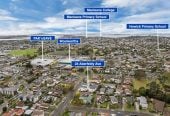 Brandnew 3 beds (2 ensuites) 3.5 baths home with garage, walking distance to schools, Highland Park shopping centre, 0.8 km to Howick Primary School and Pakuranga College, 0.9 km to Howick Intermediate, 5/24 Aberfeldy Avenue, Highland Park, Auckland