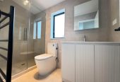 Brandnew 3 beds 2.5 baths home, walking distance to schools, Highland Park shopping centre, 0.8 km to Howick Primary School and Pakuranga College, 0.9 km to Howick Intermediate, 7/24 Aberfeldy Avenue, Highland Park, Auckland
