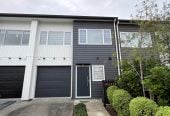 For rent, 3 beds 1.5 baths townhouse with garage, available 18th June, 44 Paretaiuru Crescent, Papakura, Auckland