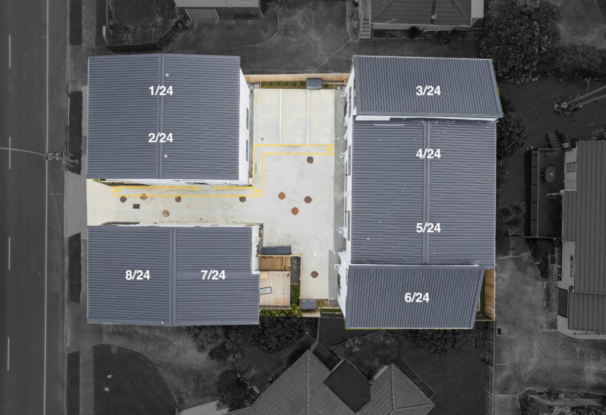 Brandnew 3 beds 2.5 baths home, walking distance to schools, Highland Park shopping centre, 0.8 km to Howick Primary School and Pakuranga College, 0.9 km to Howick Intermediate, 7/24 Aberfeldy Avenue, Highland Park, Auckland