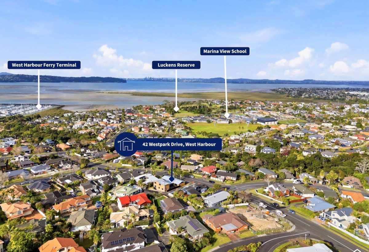 Sea Views, 640m2 section, 316m2 Brick 6 beds (2 ensuites) 4 baths house with double garage, close to schools, reserves, easy motorway access, 0.4 km to Marina View School, 0.9 km to Hobsonville School, 42 Westpark Drive, West Harbour, Auckland