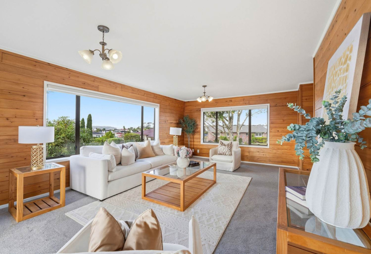 Sea Views, 640m2 section, 316m2 Brick 6 beds (2 ensuites) 4 baths house with double garage, close to schools, reserves, easy motorway access, 0.4 km to Marina View School, 0.9 km to Hobsonville School, 42 Westpark Drive, West Harbour, Auckland
