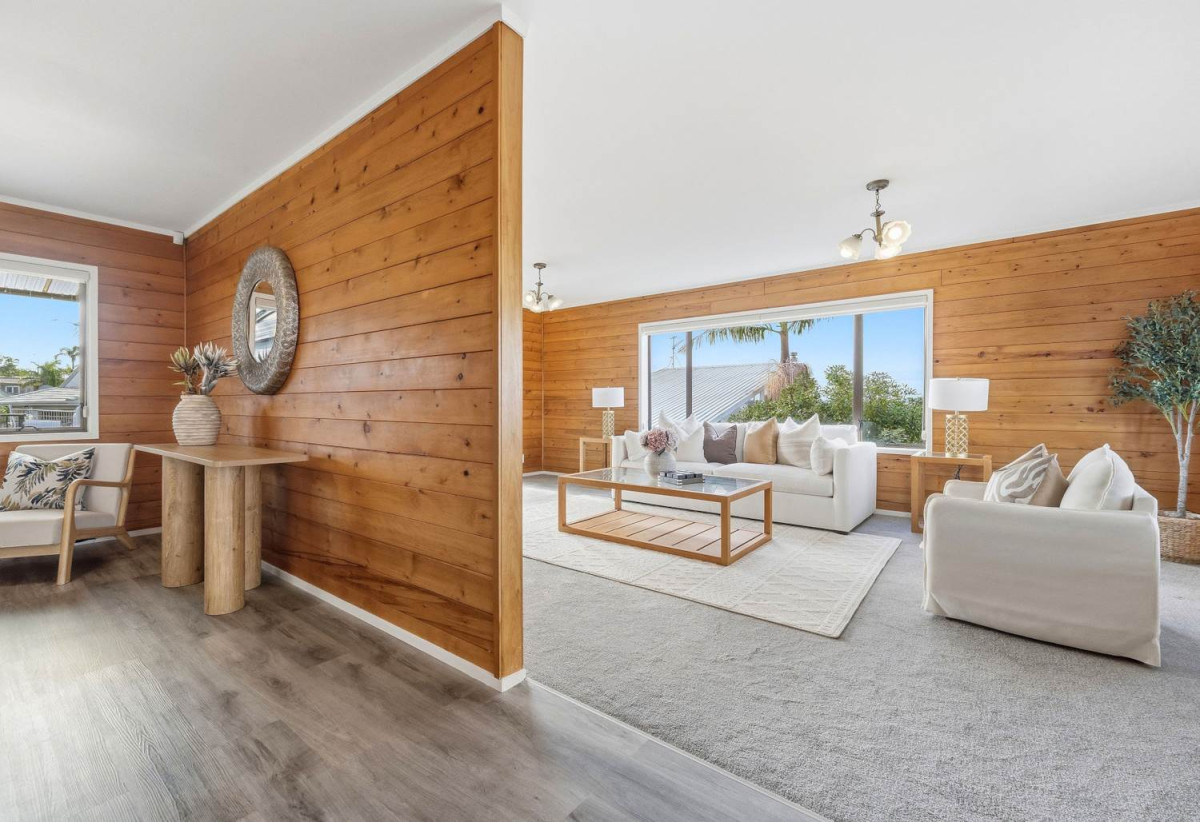 Sea Views, 640m2 section, 316m2 Brick 6 beds (2 ensuites) 4 baths house with double garage, close to schools, reserves, easy motorway access, 0.4 km to Marina View School, 0.9 km to Hobsonville School, 42 Westpark Drive, West Harbour, Auckland