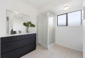 Sea Views, 640m2 section, 316m2 Brick 6 beds (2 ensuites) 4 baths house with double garage, close to schools, reserves, easy motorway access, 0.4 km to Marina View School, 0.9 km to Hobsonville School, 42 Westpark Drive, West Harbour, Auckland