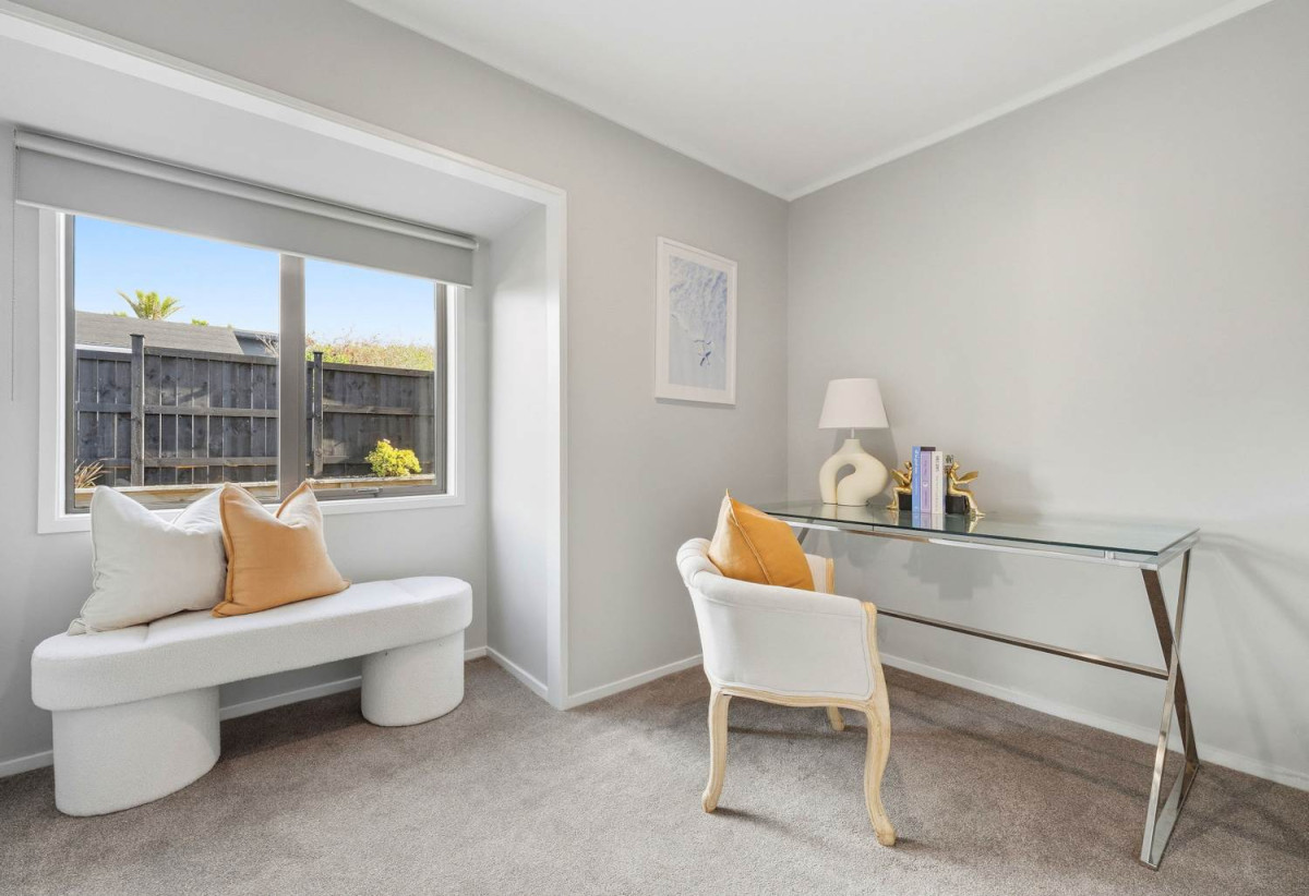 Sea Views, 640m2 section, 316m2 Brick 6 beds (2 ensuites) 4 baths house with double garage, close to schools, reserves, easy motorway access, 0.4 km to Marina View School, 0.9 km to Hobsonville School, 42 Westpark Drive, West Harbour, Auckland