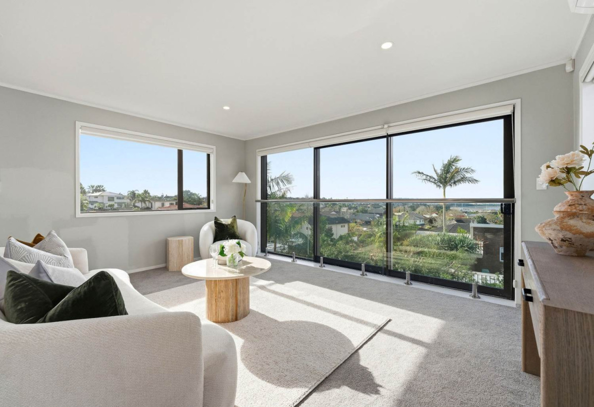 Sea Views, 640m2 section, 316m2 Brick 6 beds (2 ensuites) 4 baths house with double garage, close to schools, reserves, easy motorway access, 0.4 km to Marina View School, 0.9 km to Hobsonville School, 42 Westpark Drive, West Harbour, Auckland