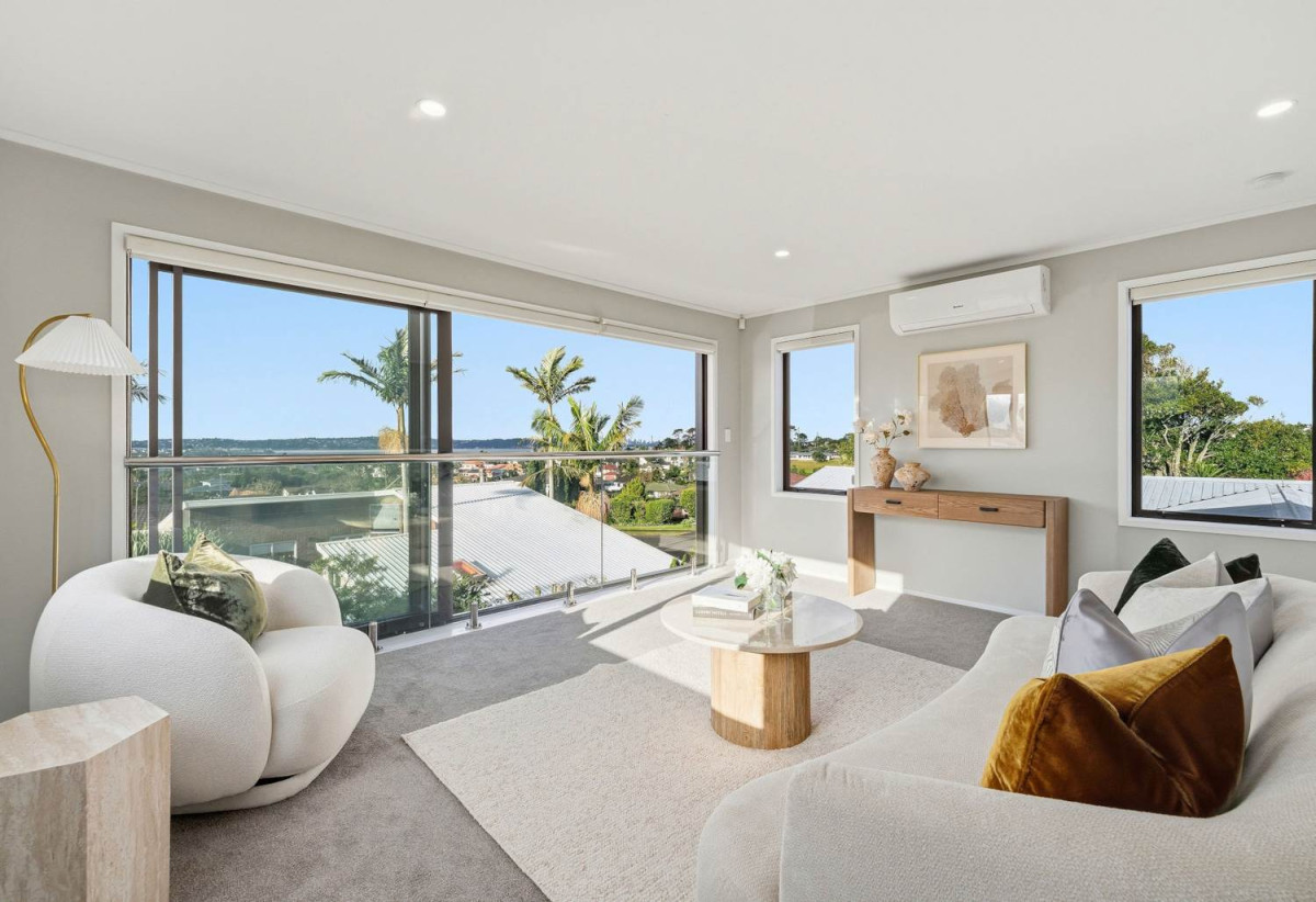 Sea Views, 640m2 section, 316m2 Brick 6 beds (2 ensuites) 4 baths house with double garage, close to schools, reserves, easy motorway access, 0.4 km to Marina View School, 0.9 km to Hobsonville School, 42 Westpark Drive, West Harbour, Auckland
