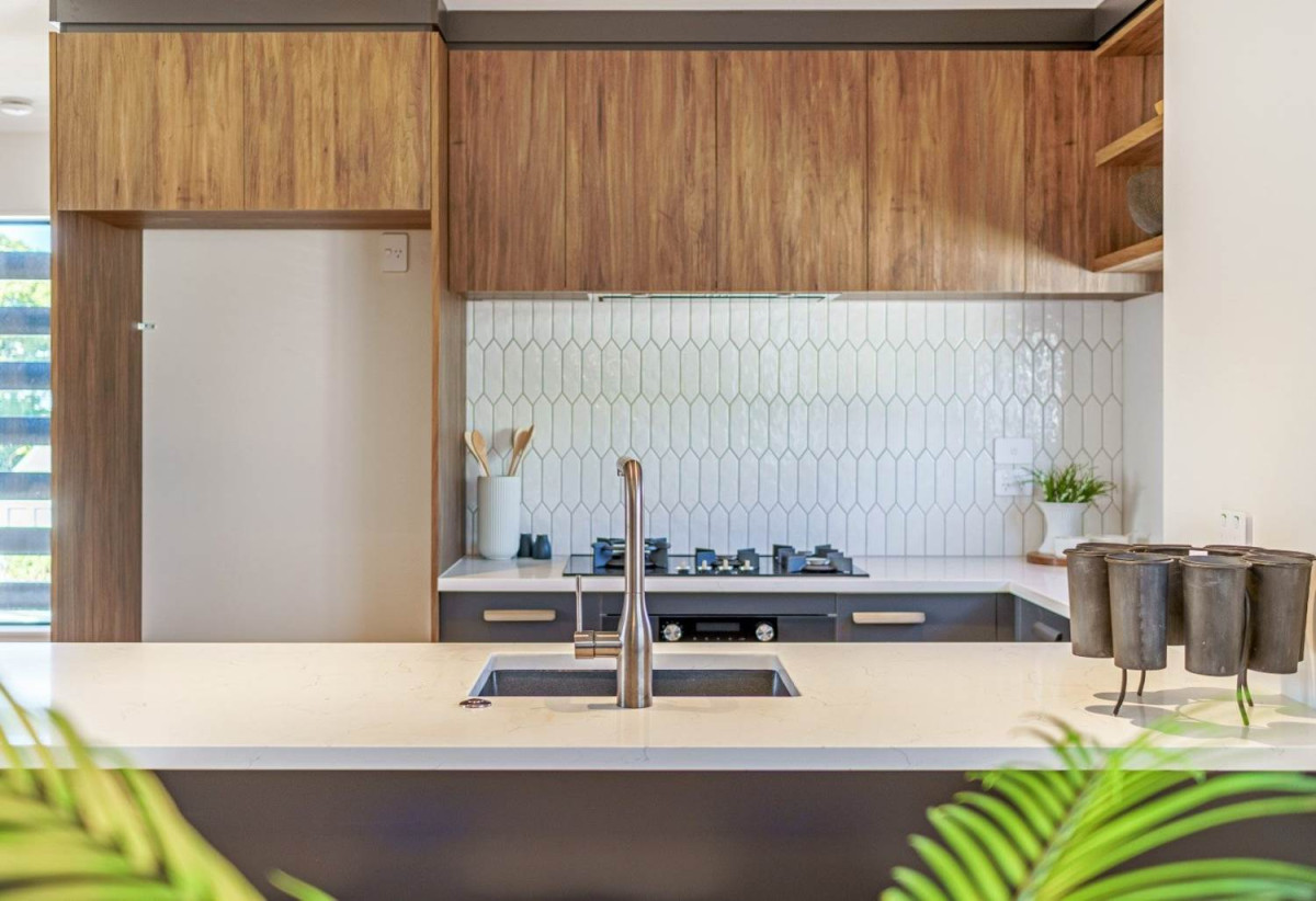 Double Grammar school zone, 4 beds (2ensuites) 3.5 baths home with garage, zoned for Auckland Grammar and Epsom Girls Grammar, as well as Cornwall Park Primary and Remuera Intermediate. within walking distance to supermarkets and moments, 1/16 Mapau Road, Greenlane, Auckland