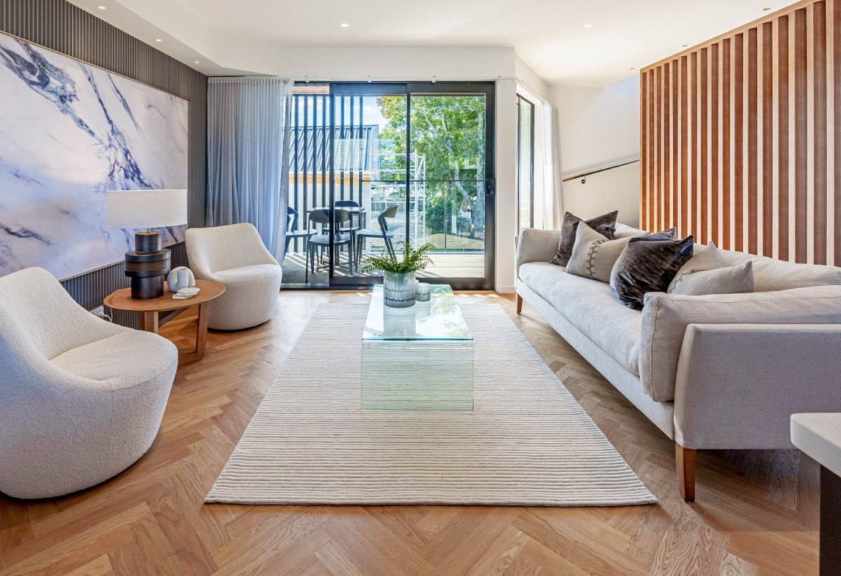 Double Grammar school zone, 4 beds (2ensuites) 3.5 baths home with garage, zoned for Auckland Grammar and Epsom Girls Grammar, as well as Cornwall Park Primary and Remuera Intermediate. within walking distance to supermarkets and moments, 1/16 Mapau Road, Greenlane, Auckland