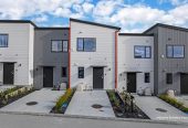 Brandnew 3 beds 1.5 baths home with car park, close to schools, shops, easy motorway access, 0.3 km to Lincoln Heights School, 1.6 km to Massey High School, 68 Awhi Lane, Massey, Auckland