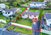 607m2 section, 3 beds 1 bath house with carport, close to schools, shops, supermarkets, 0.7 km to Target Road School, 1.5 km to Wairau Intermediate School, 1.7 km to Glenfield Intermediate School, 16 Wanita Place, Totara Vale, Auckland