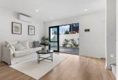 10-Year Master Build Guarantee., Double Westlake school zone, Brandnew 3 beds 3.5 baths home with garage, Freehold title – no body corporate fees, Zoned for Westlake Boys’ and Girls’ High Schools and Sunnynook Primary. walking distance to Sunnynook Park, Woolworths Supermarket, 2B Salamanca Road, Sunnynook, Auckland