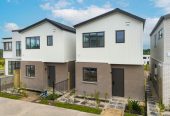 Standalone 4 beds (2 ensuites) 3.5 baths house with standalone garage, 1 ensuite on the top of the single garage with separate entrance, close to shopping centres, motorway access, 638 Tarapuka Road, Westgate, Auckland