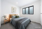 Standalone 4 beds (2 ensuites) 3.5 baths house with standalone garage, 1 ensuite on the top of the single garage with separate entrance, close to shopping centres, motorway access, 638 Tarapuka Road, Westgate, Auckland