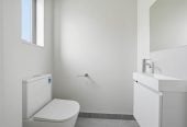 2 beds 1.5 baths home with car park, close to schools, shops, supermarket, motorway access, 0.6 km to Papatoetoe North School, 85 Te Ara Wai, Mangere East, Auckland