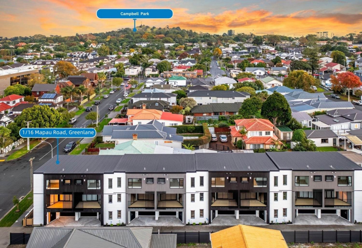 Double Grammar school zone, 4 beds (2ensuites) 3.5 baths home with garage, zoned for Auckland Grammar and Epsom Girls Grammar, as well as Cornwall Park Primary and Remuera Intermediate. within walking distance to supermarkets and moments, 1/16 Mapau Road, Greenlane, Auckland