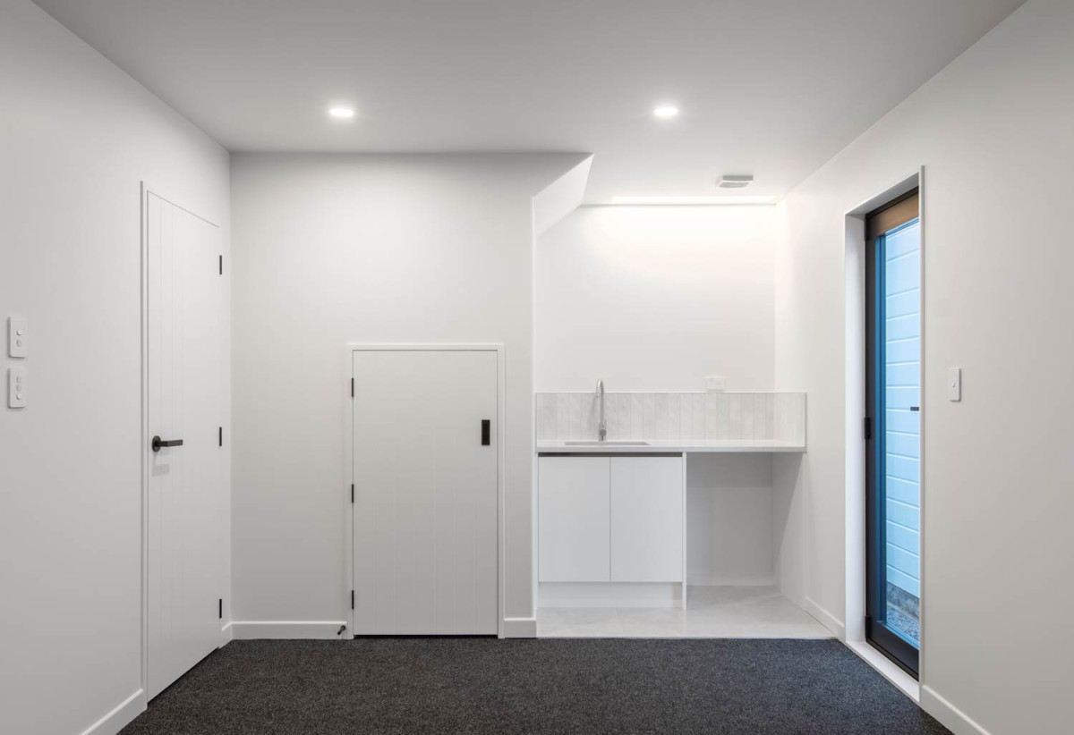 10-Year Stamford Building Warranty,138m2 Brandnew standalone 4 beds 2.5 baths home with garage, close to schools, beaches, shops, supermarkets, 0.2 km to Glamorgan School, 1.4 km to Long Bay College, 1.7 km to Northcross Intermediate, 14D Gerontius Glade, Torbay, Auckland