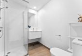2 beds 1.5 baths townhouse with car park, close to schools, Lynn Mall shopping centre, 0.5 km to New Lynn School, 14 Dorothy Thorpe Way, New Lynn, Auckland