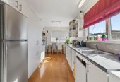 3 beds 1 bath house with garage, the single garage located underneath the house, complete with valuable storage/rumpus space, close to schools, psrks, shopping centres, 0.3 km to Elm Park School, 1.3 km to Farm Cove Intermediate, 1.5 km to Pakuranga College, 1/95 Archmillen Avenue, Pakuranga Heights, Auckland