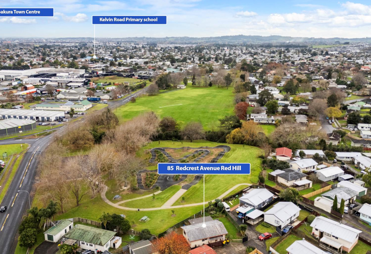 700m2 section, 3 beds 1 bath house with double garage, close to schools, town centre, easy motorway access, 85 Redcrest Avenue, Papakura, Auckland