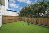 4 beds 3 baths home with garage, close to schools, shopping centres, Auckland Botanic Gardens, motorway access, 0.3 km to Hillpark School, 1.2 km to Manurewa High School, 32D Grande Vue Road, Hill Park, Auckland