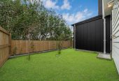 4 beds 3 baths home with garage, close to schools, shopping centres, Auckland Botanic Gardens, motorway access, 0.3 km to Hillpark School, 1.2 km to Manurewa High School, 32D Grande Vue Road, Hill Park, Auckland