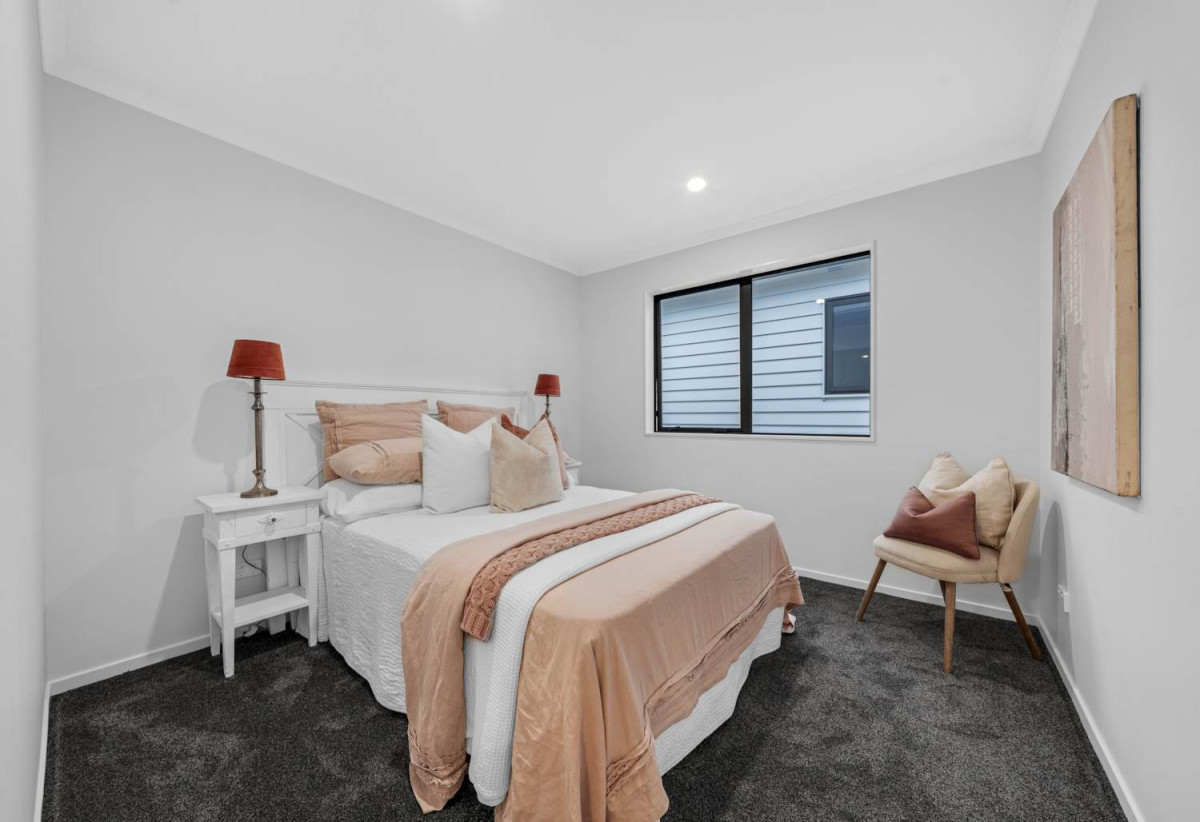 Brandnew standalone 5 beds (1 ensuite) 3.5 baths home with garage, close to shops, supermarkets, reserves, 0.8 km to Riverhills School, Lot 3, 1 Tullis Place, Burswood, Auckland