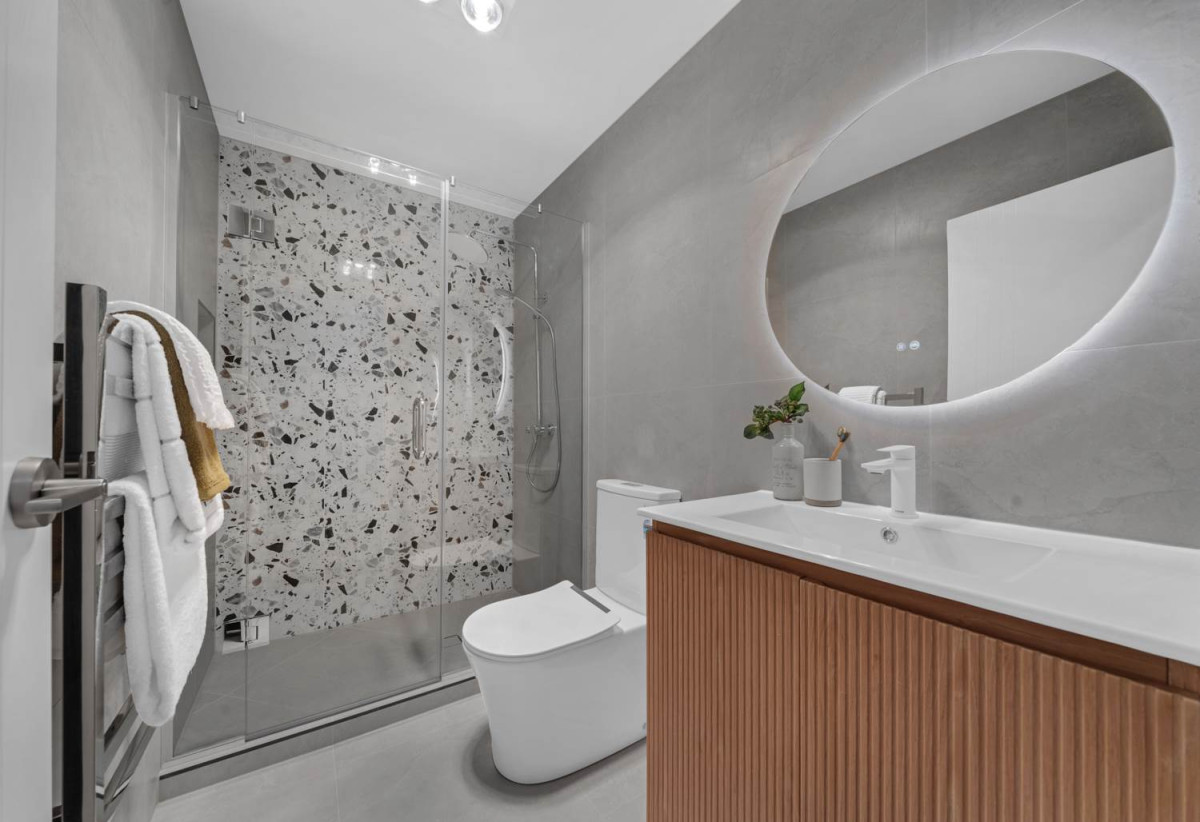 Brandnew standalone 5 beds (1 ensuite) 3.5 baths home with garage, close to shops, supermarkets, reserves, 0.8 km to Riverhills School, Lot 3, 1 Tullis Place, Burswood, Auckland