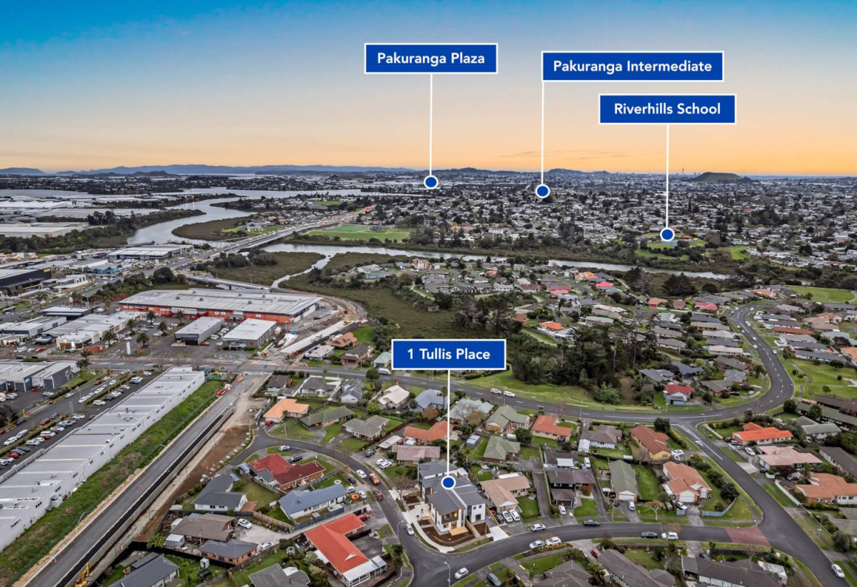 Brandnew standalone 5 beds (1 ensuite) 3.5 baths home with garage, close to shops, supermarkets, reserves, 0.8 km to Riverhills School, Lot 3, 1 Tullis Place, Burswood, Auckland