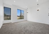 Brandnew Brick 4 beds (2 ensuite) 3.5 baths duplex home with tandem garage for 2 cars, close to schools, reserve, motorway access, 0.4 km to Ngakoroa School, 31C Burberry Road, Karaka, Auckland