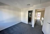 For rent, 3 beds (3 ensuites) + study 3.5 baths townhouse with garage, Central heating system brings comfort to every room., available 19th June, 5/245 Campbell Road, Greenlane, Auckland